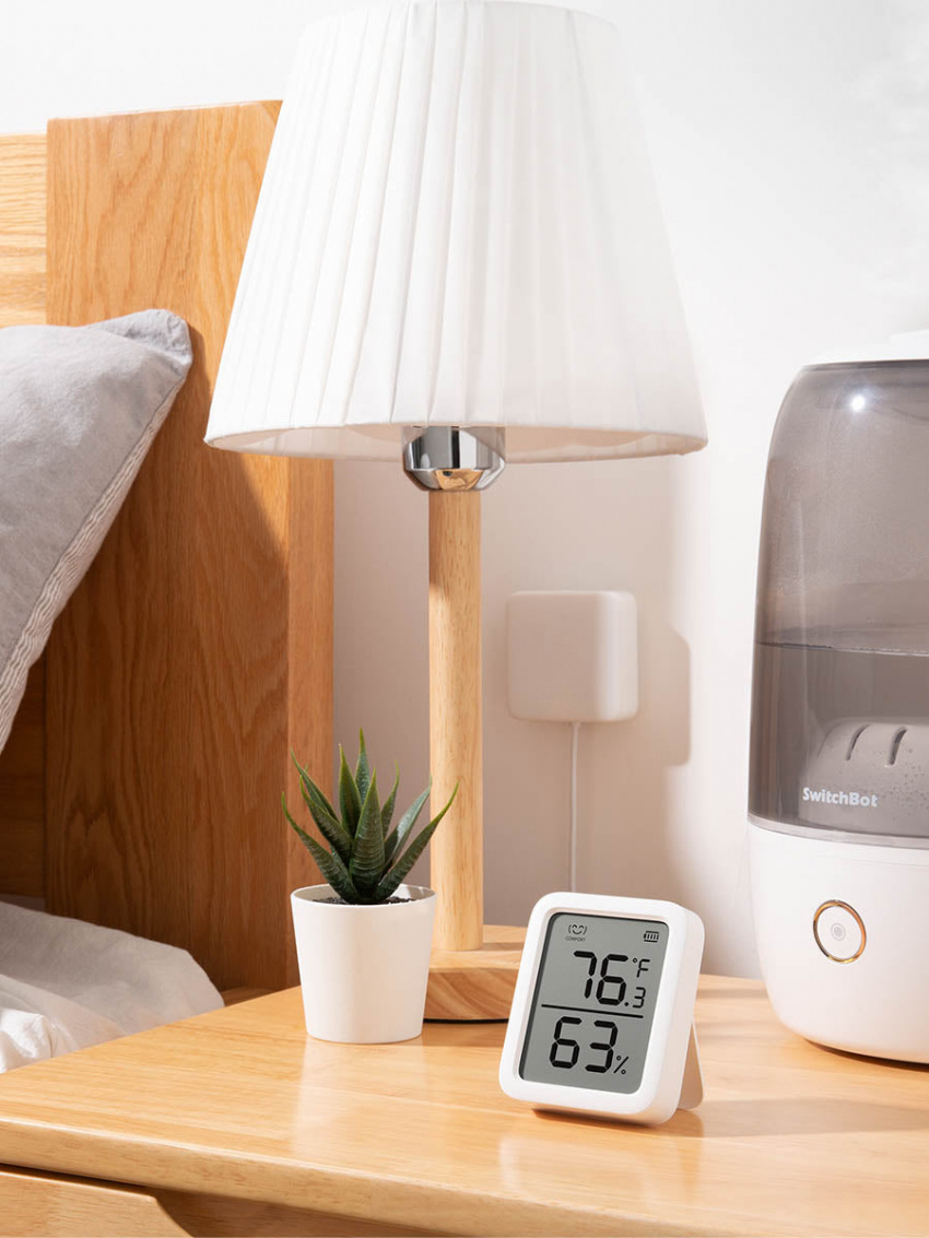 Smart thermometer hygrometer sensor for bedrooms