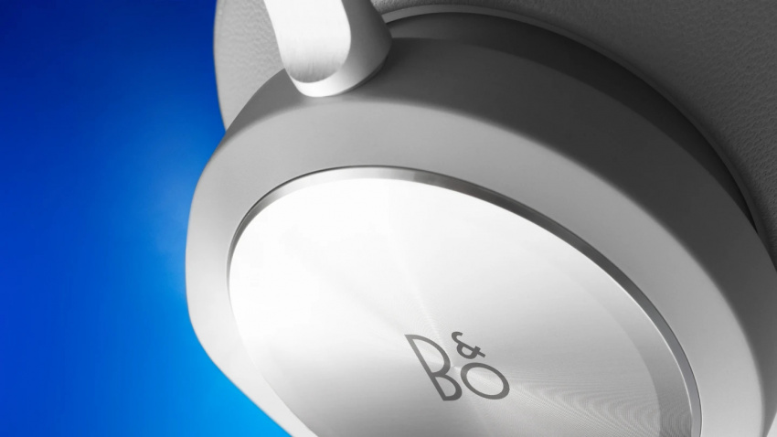 Detail on the earcup of Beoplay Portal in grey mist